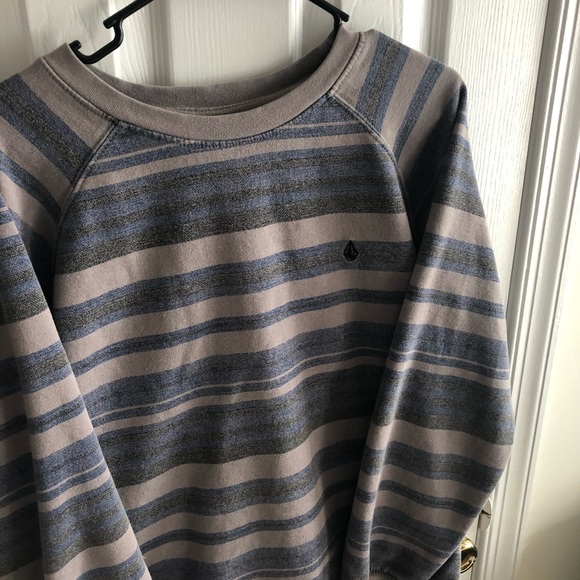 Men’s Volcom sweater - Picture 2 of 4